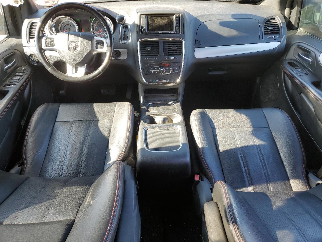 2020 Dodge Caravan - Image 8
