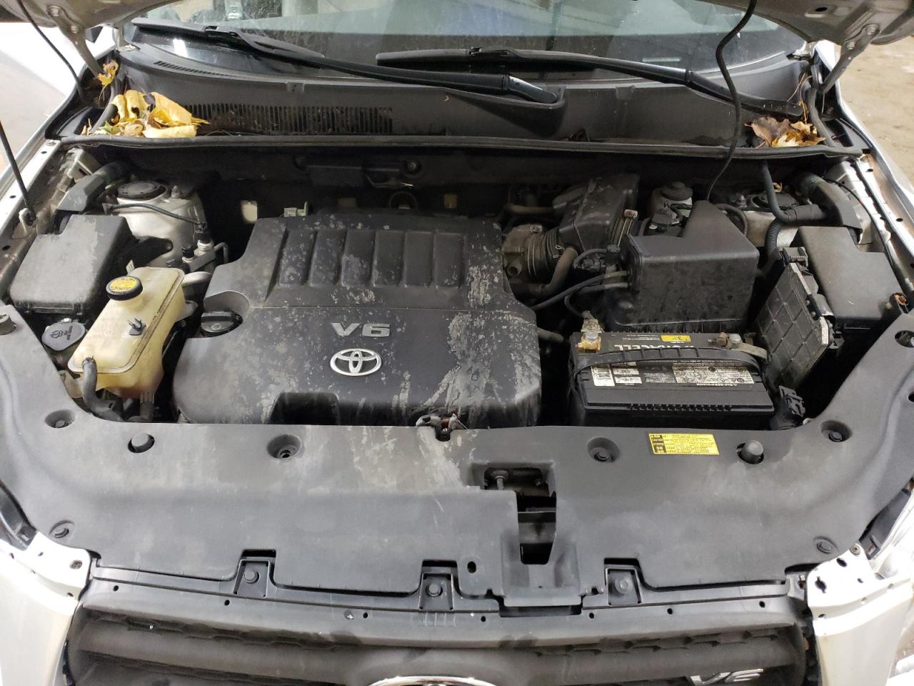 2010 Toyota RAV 4 - Image 14