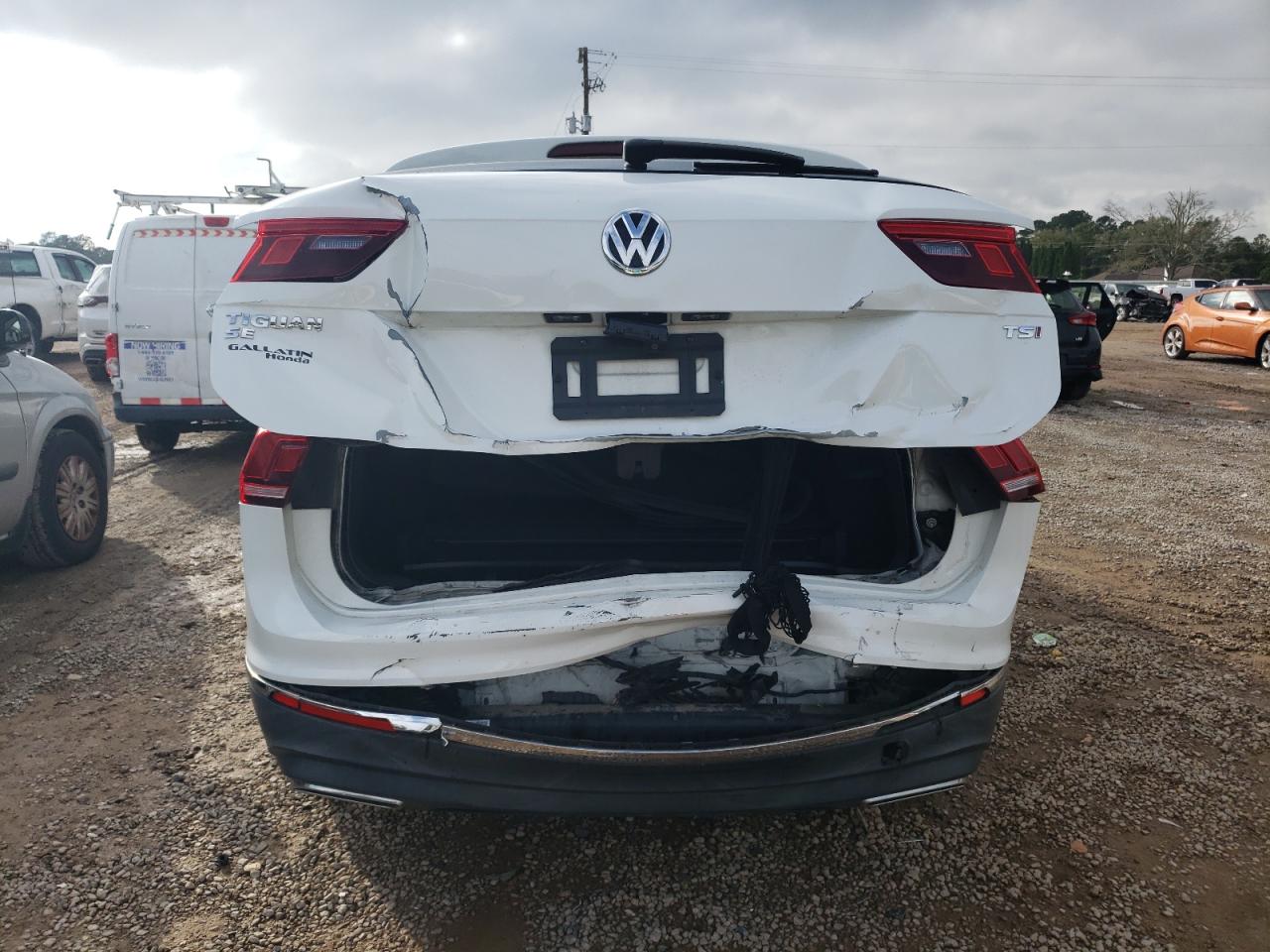 2018 Volkswagen Tiguan - Image 6