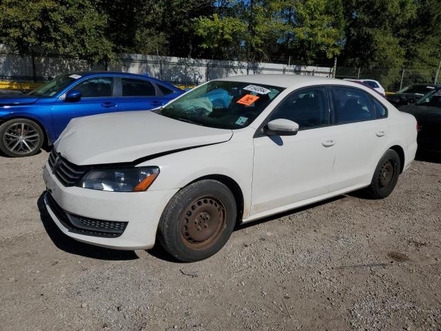 2015 Volkswagen Passat S