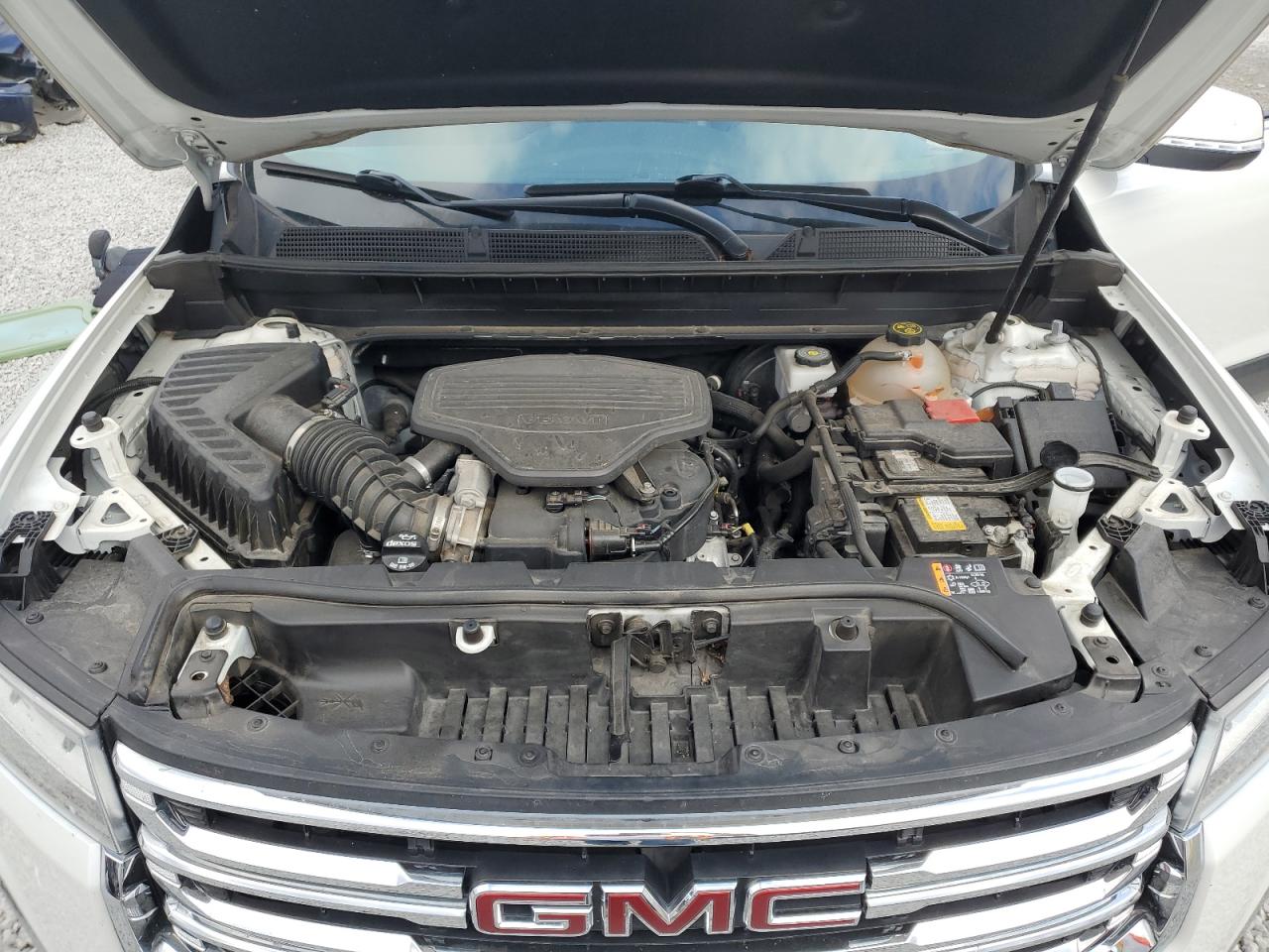 2020 GMC Acadia - Image 12