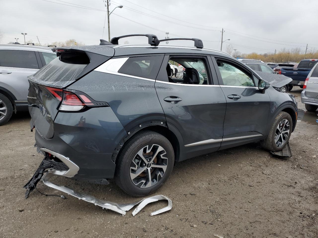 2023 Kia Sportage - Image 3