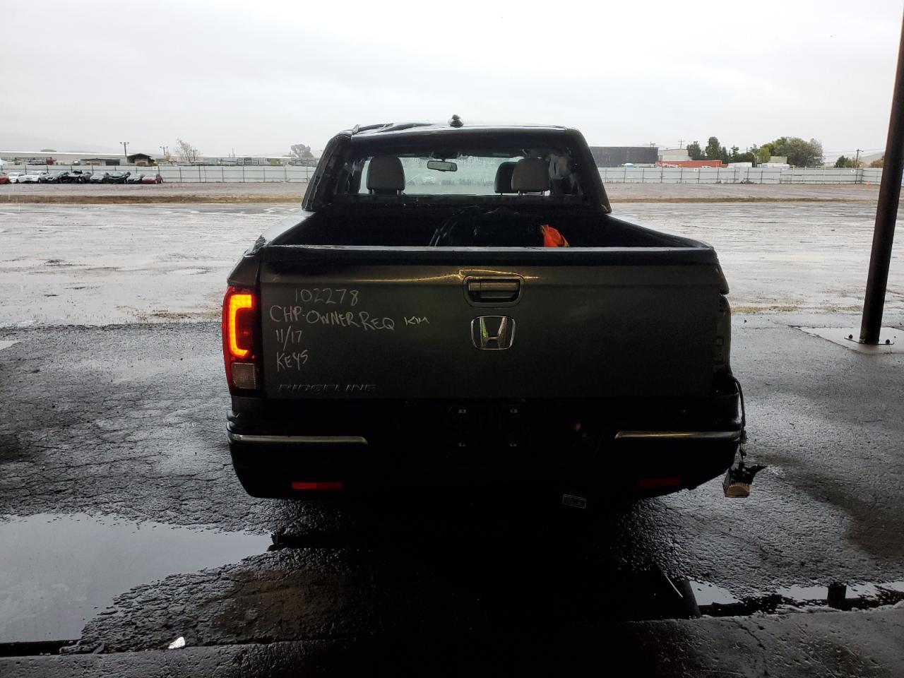 2017 Honda Ridgeline - Image 6