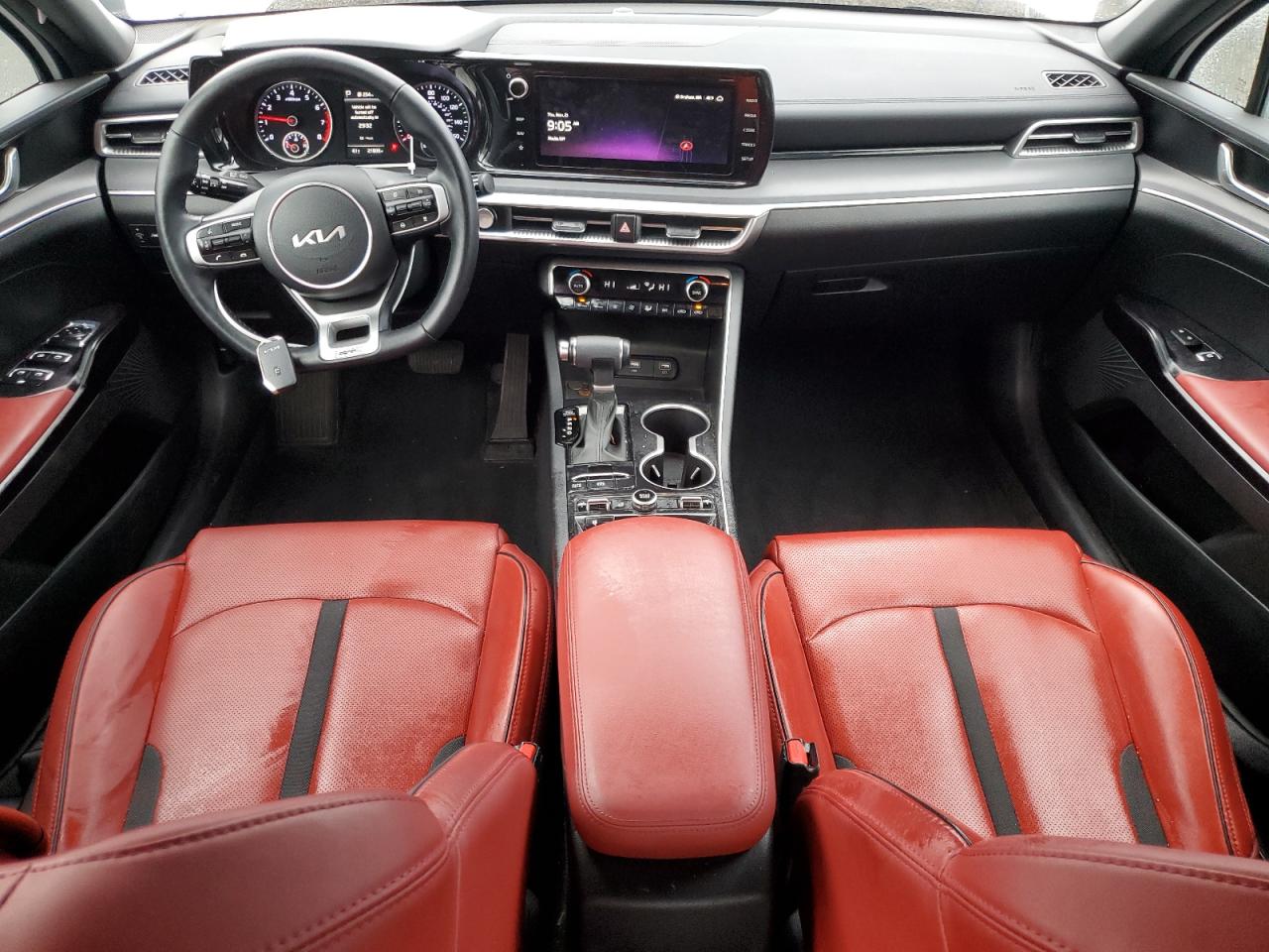2024 Kia K5 - Image 8