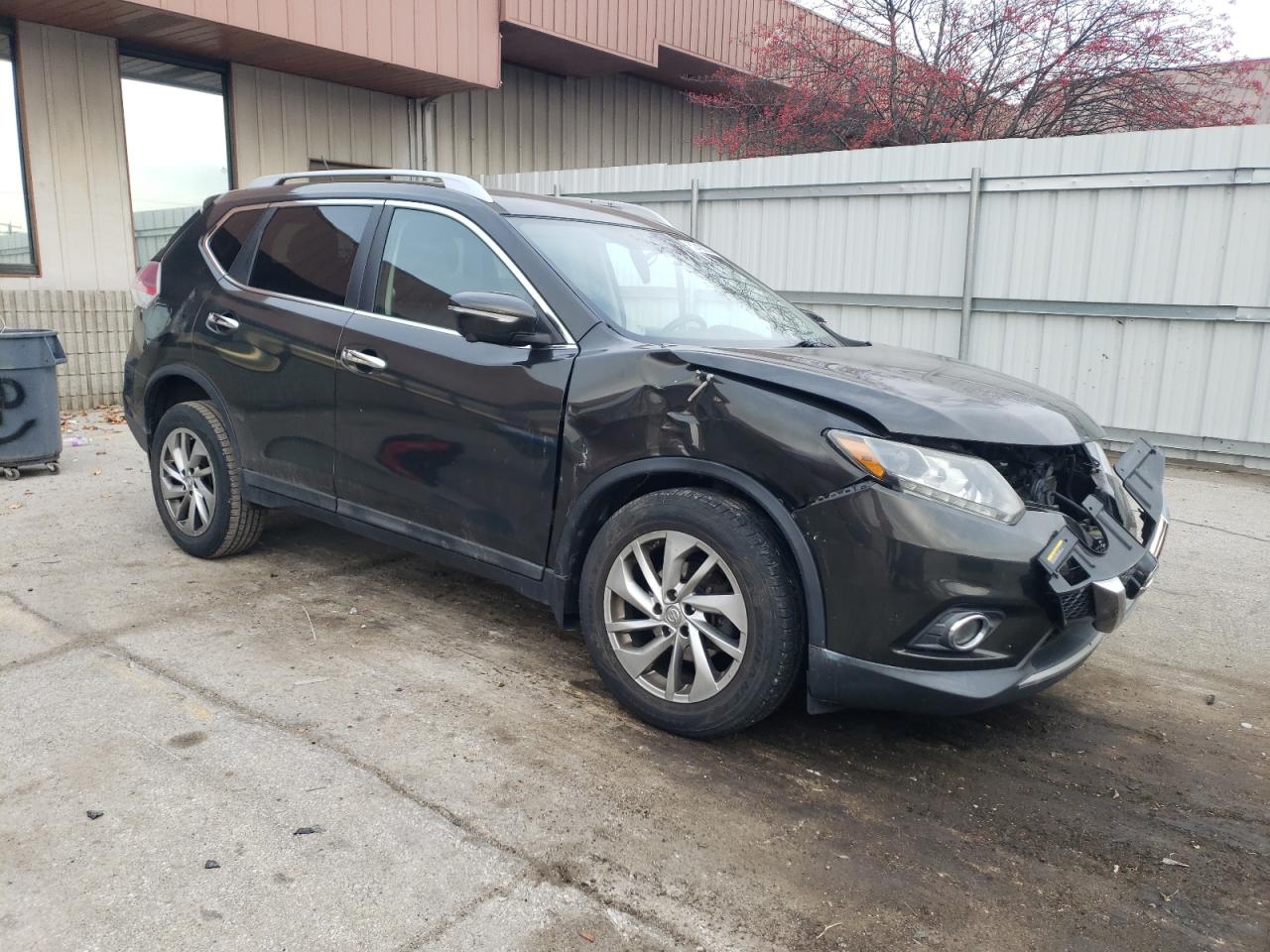 2015 Nissan Rogue - Image 4