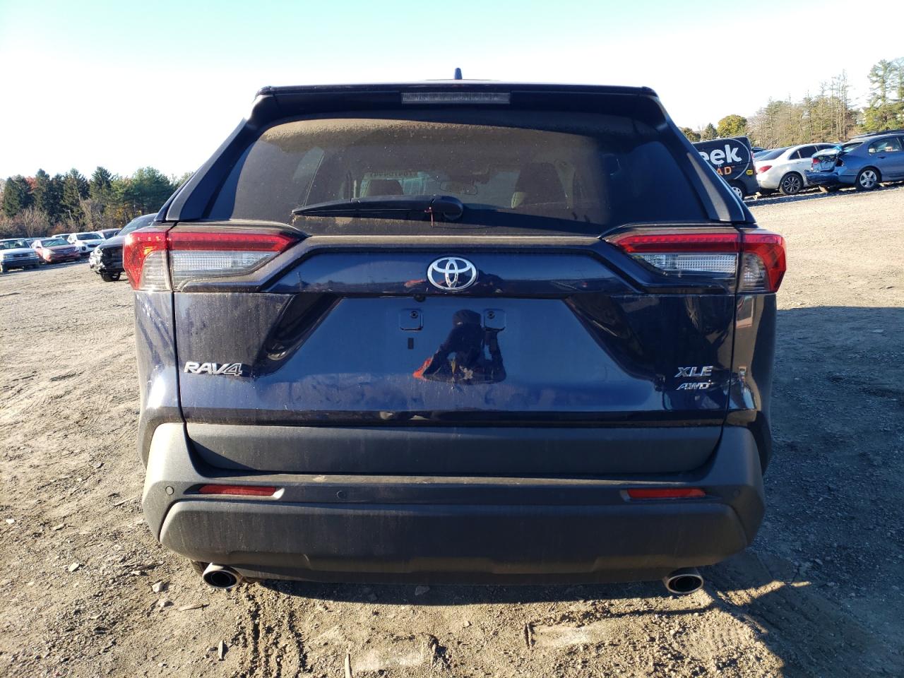 2024 Toyota RAV 4 - Image 6