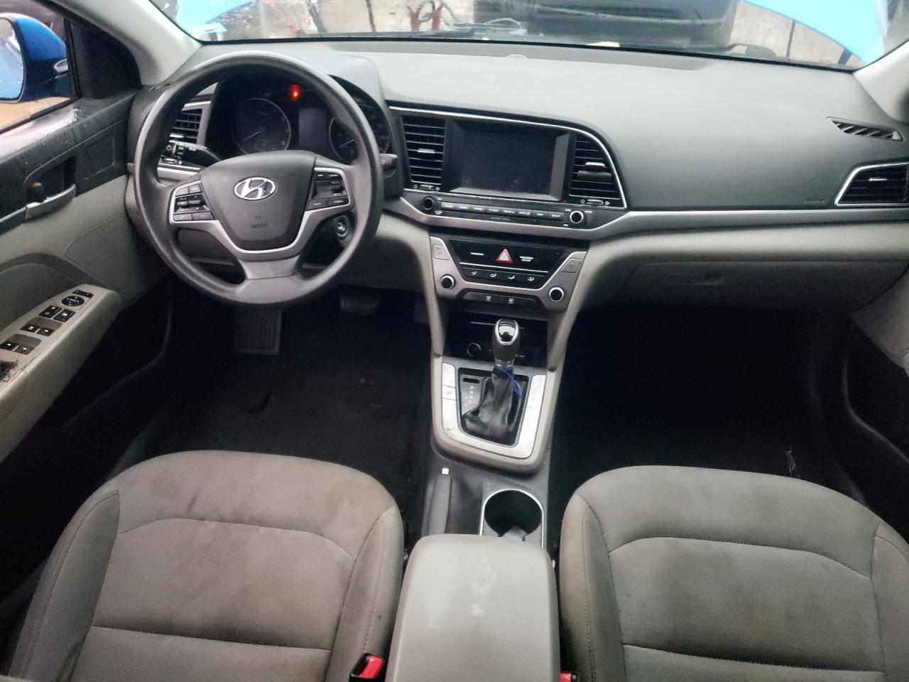 2017 Hyundai Elantra - Image 8
