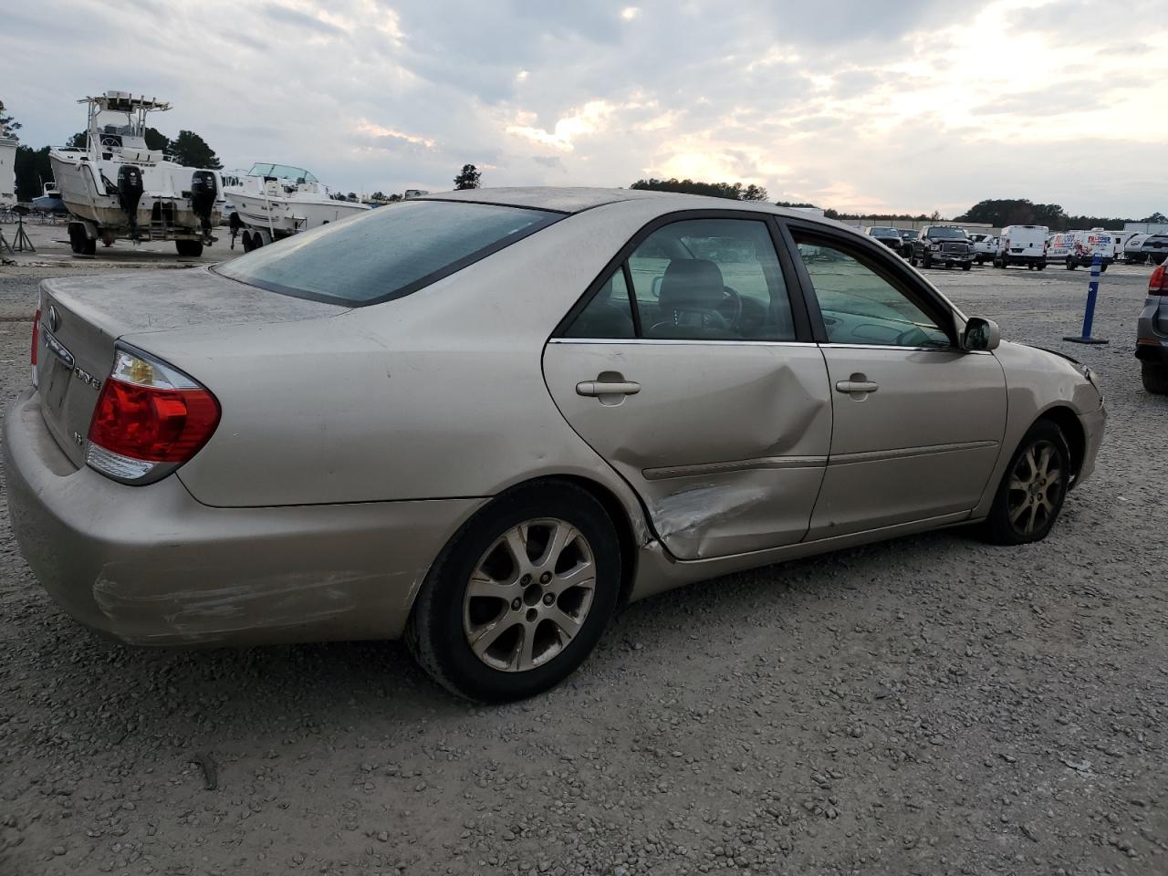 2005 Toyota Camry - Image 3