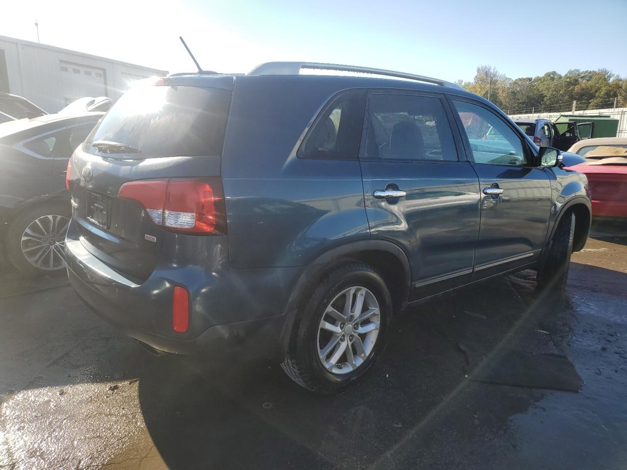 VIN 5XYKT3A63FG572607 2015 KIA SORENTO no.3