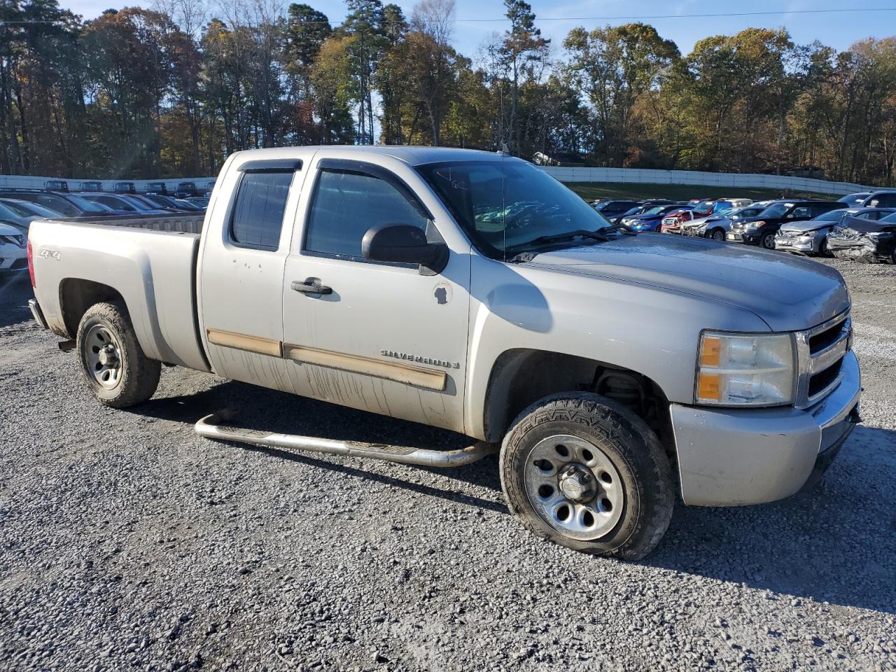 2009 Chevrolet Silverado - Image 4