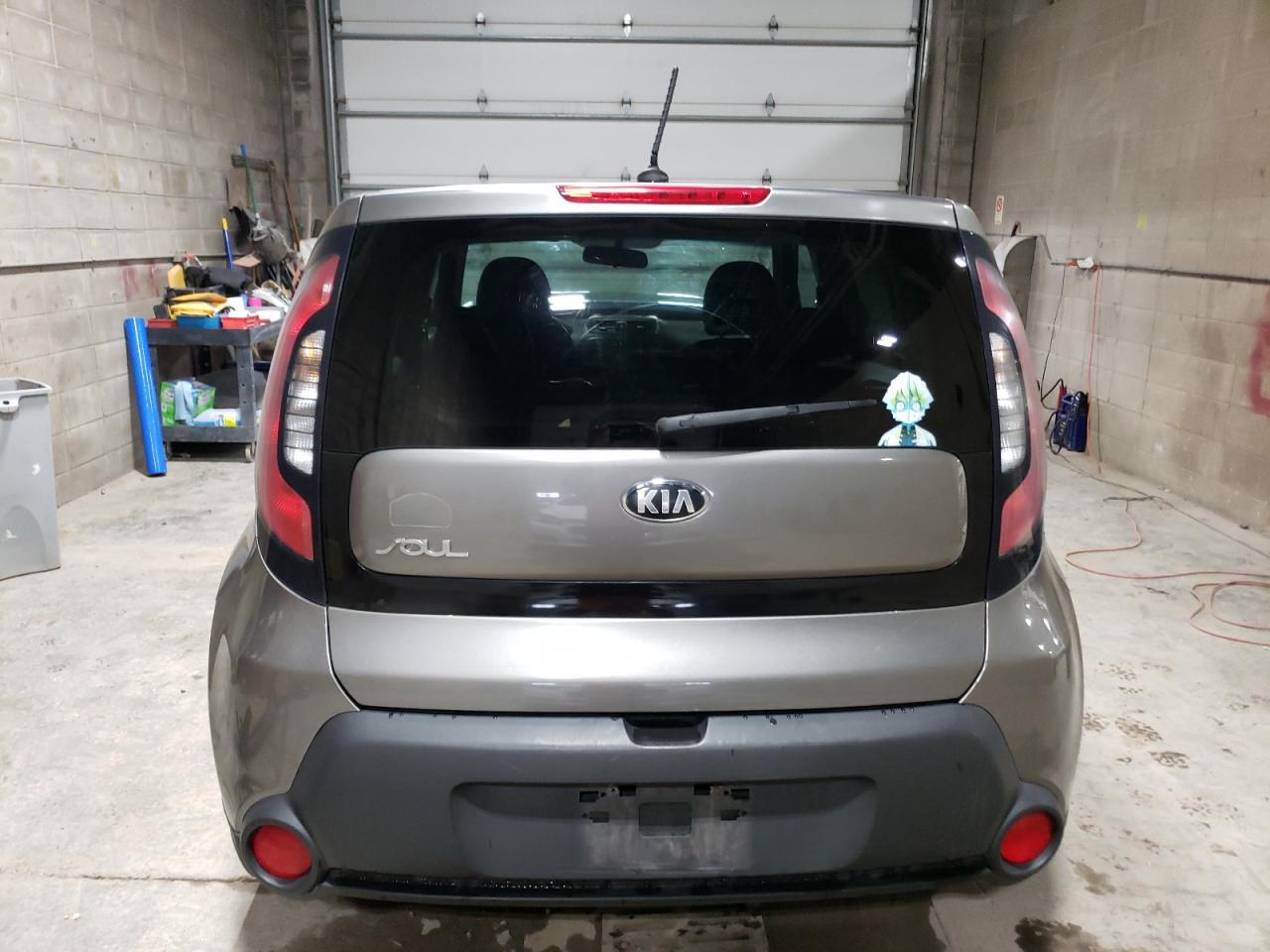 VIN KNDJN2A23F7186912 2015 KIA SOUL no.6