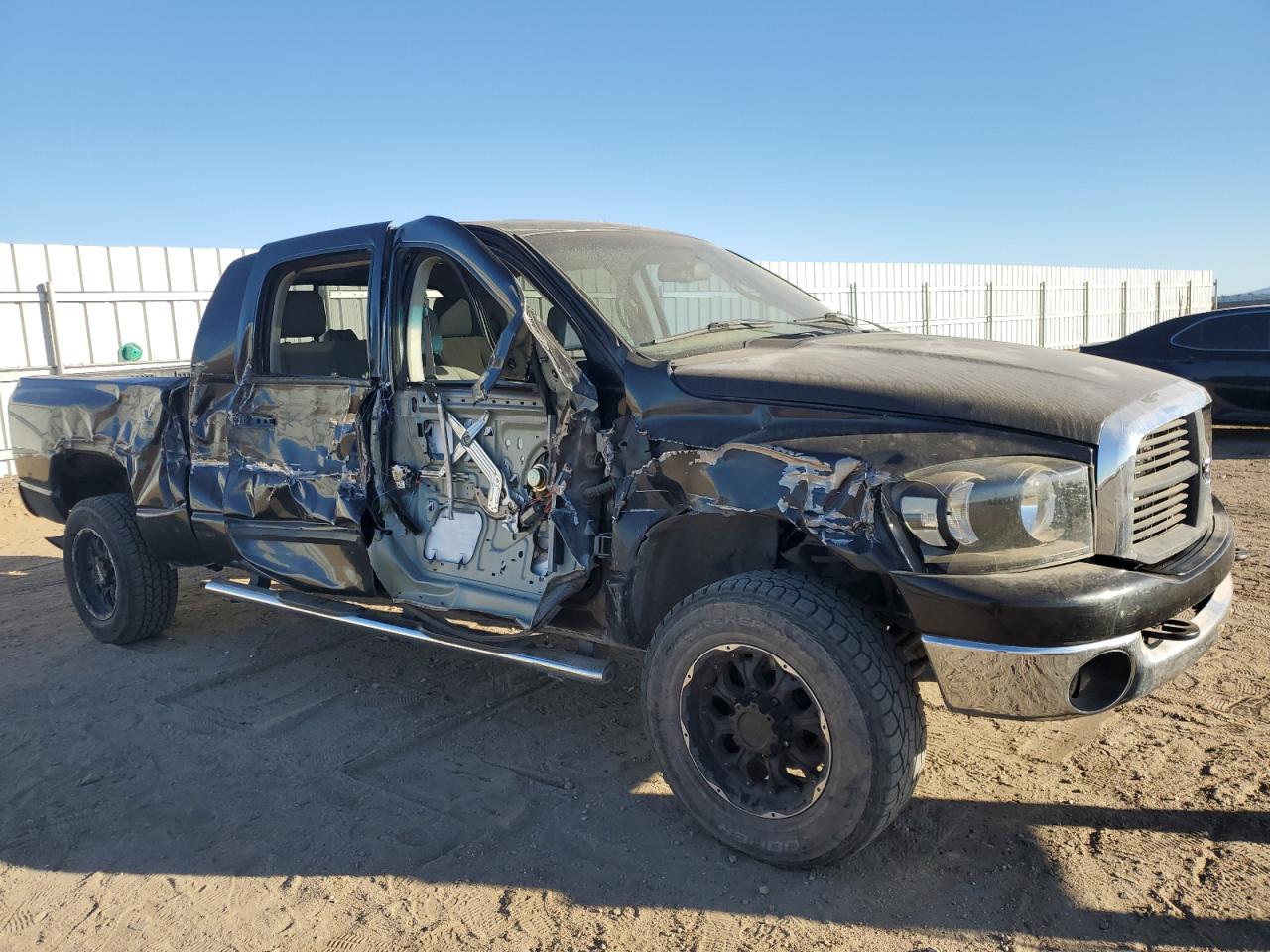 2006 Dodge RAM - Image 4