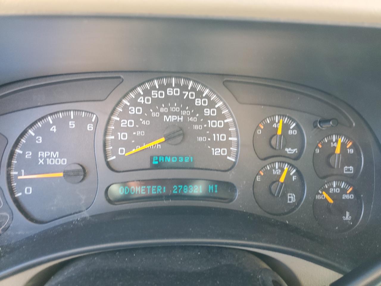 2003 Chevrolet Tahoe - Image 9