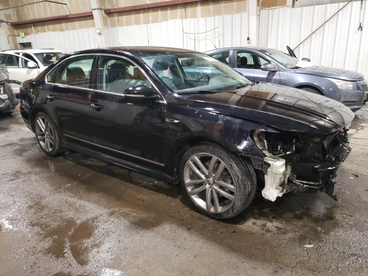 VIN 1VWDT7A33HC069959 2017 VOLKSWAGEN PASSAT no.4