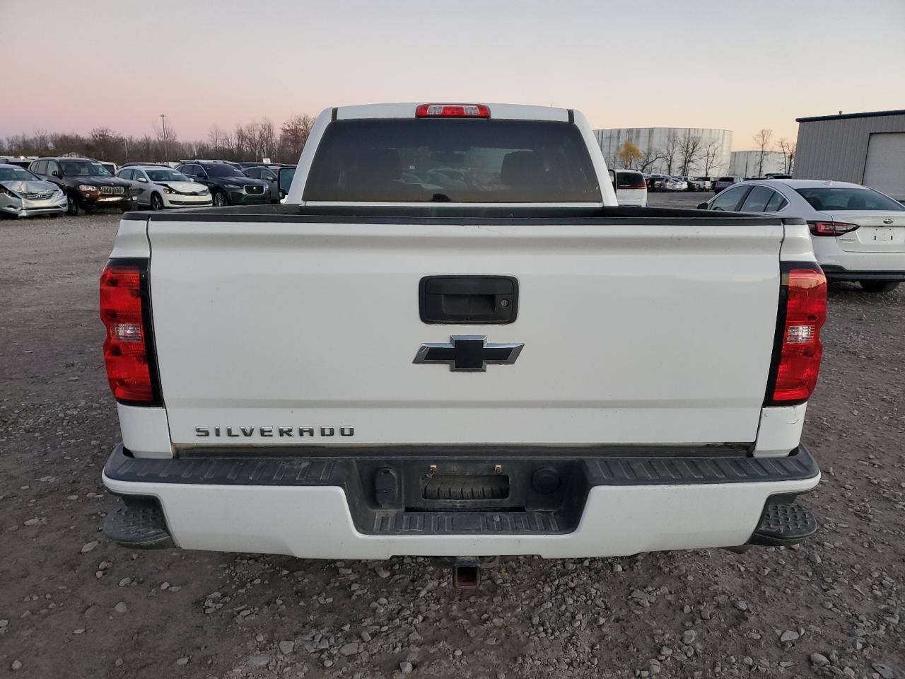 2017 Chevrolet Silverado K1500 Custom VIN: 1GCVKPEC3HZ370653 Lot: 79637664