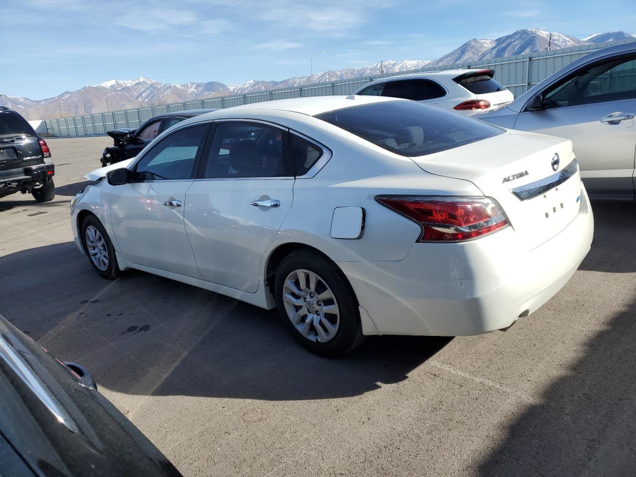 2014 Nissan Altima - Image 2