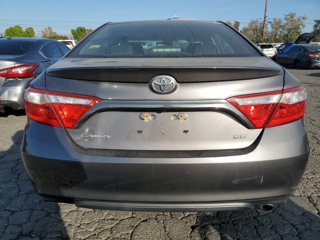 2015 Toyota Camry Le VIN: 4T1BF1FK2FU957071 Lot: 80986174