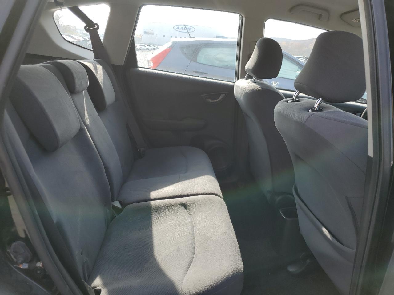 2013 Honda Fit - Image 10