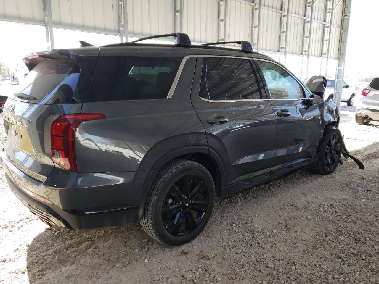 2024 Hyundai Palisade - Image 3