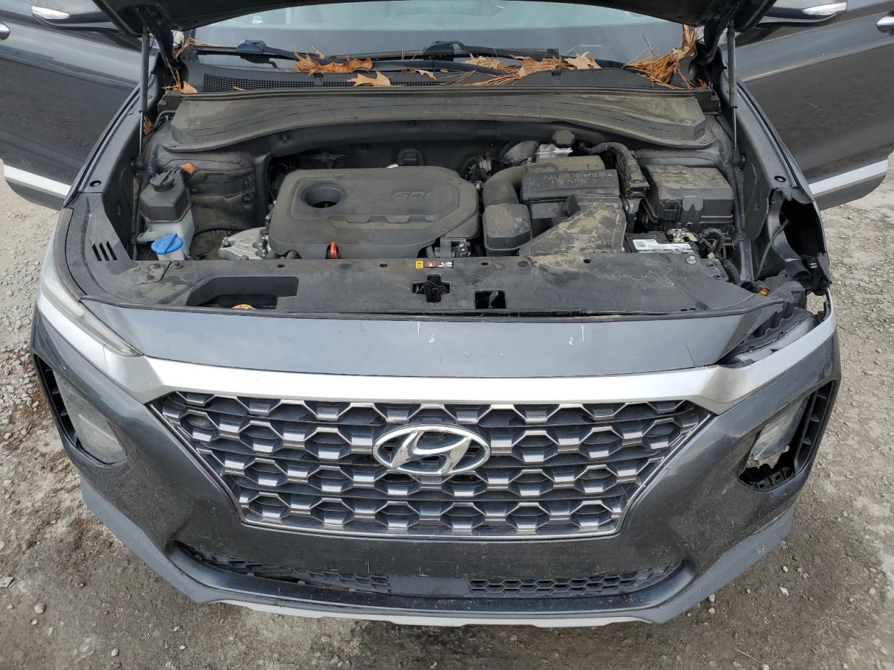 2020 Hyundai Santa Fe - Image 12