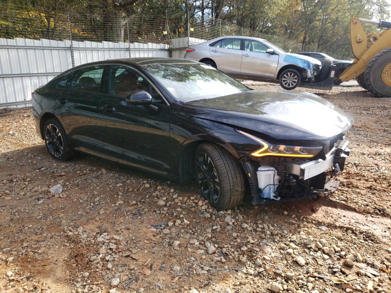 2023 Kia K5 - Image 4