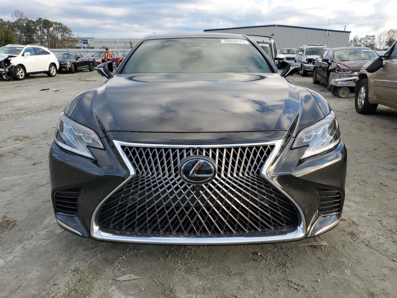 2018 Lexus LS - Image 5