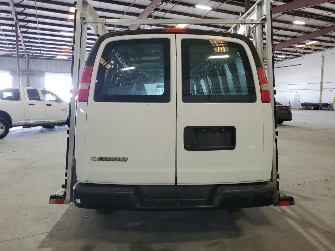 2017 Chevrolet Express G2500 VIN: 1GCWGBFG8H1293884 Lot: 79048314