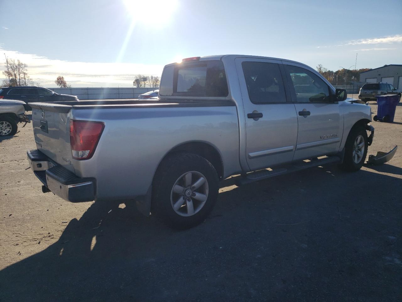 2013 Nissan Titan - Image 3
