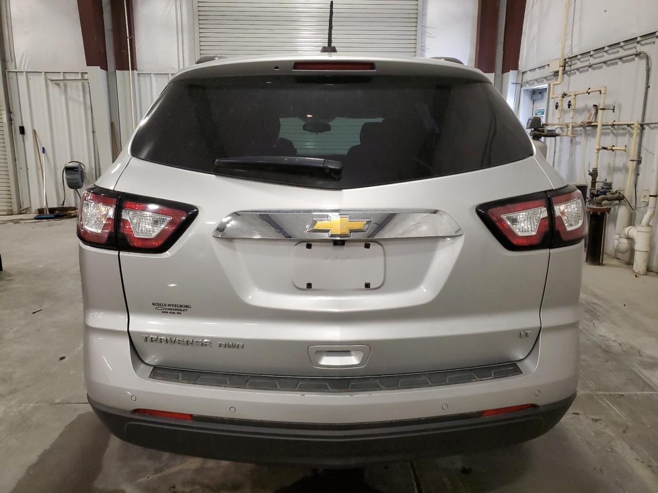 2017 Chevrolet Traverse - Image 6