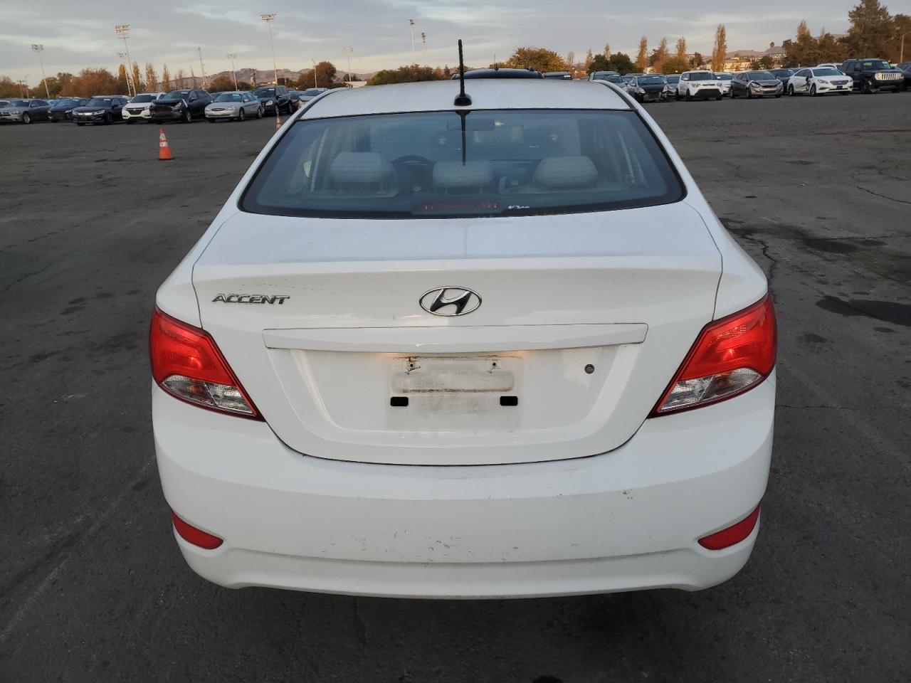 2016 Hyundai Accent Se VIN: KMHCT4AE6GU137402 Lot: 81554094