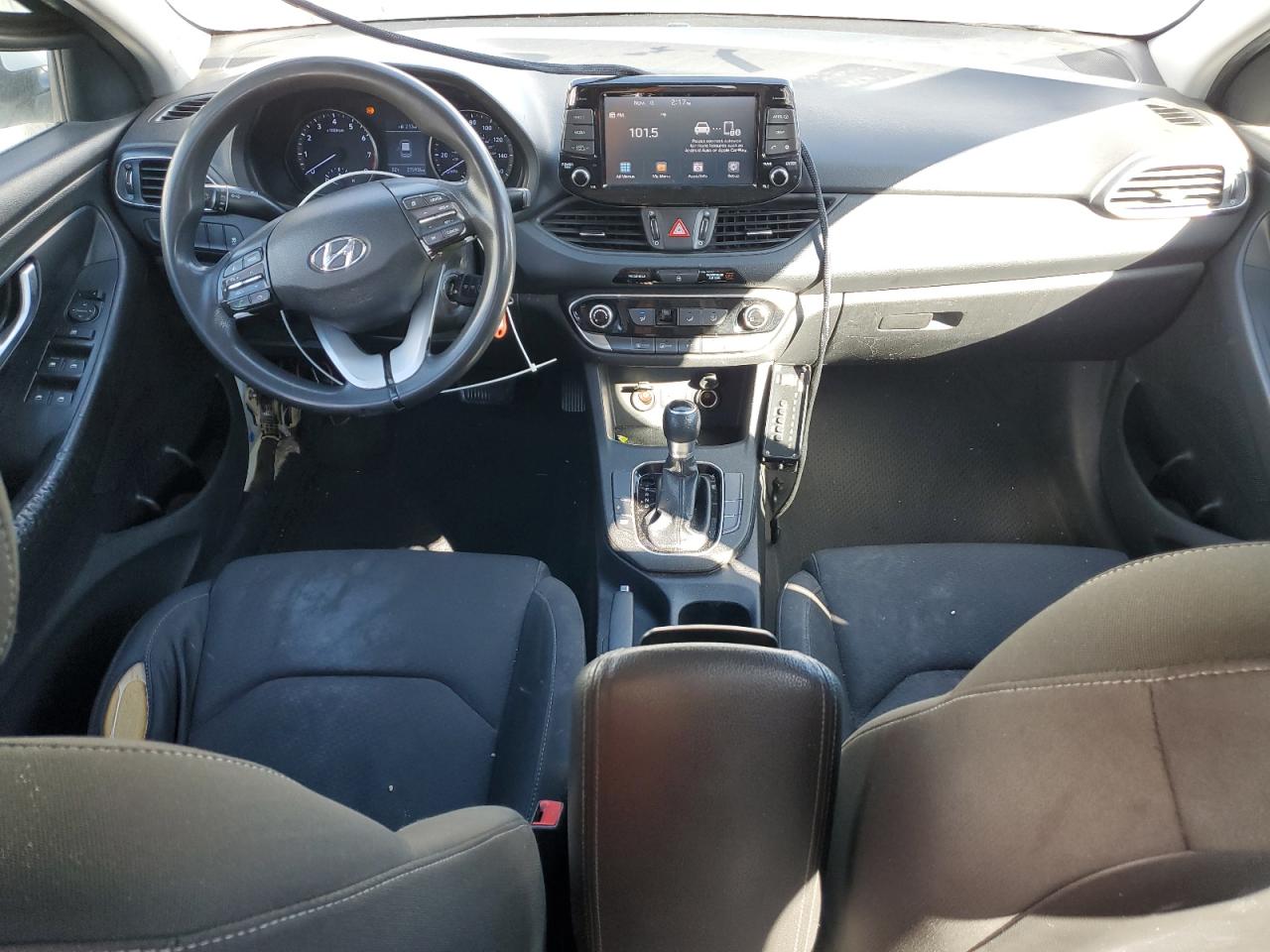 2020 Hyundai Elantra - Image 8