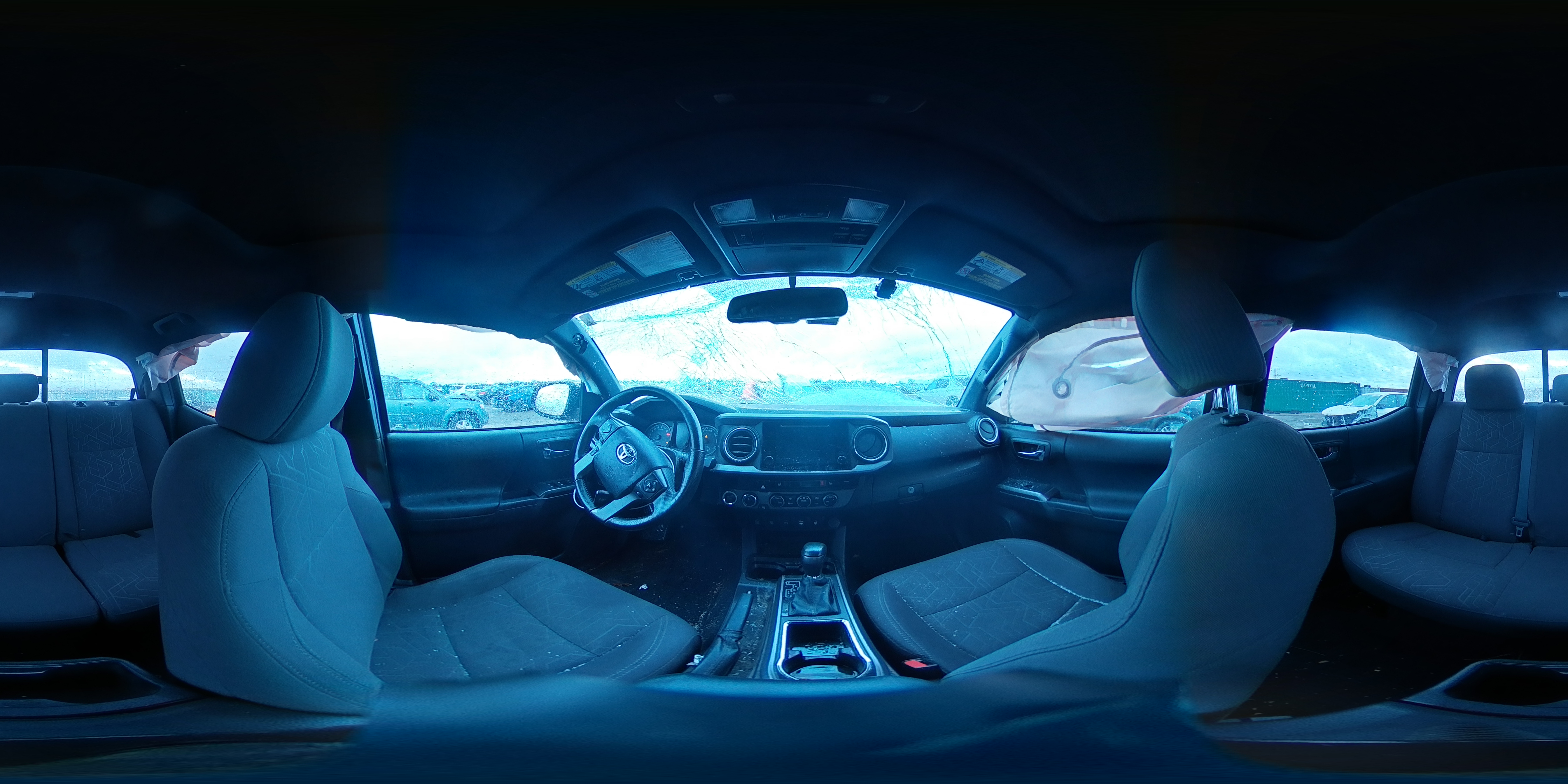 2016 Toyota Tacoma - Image 12