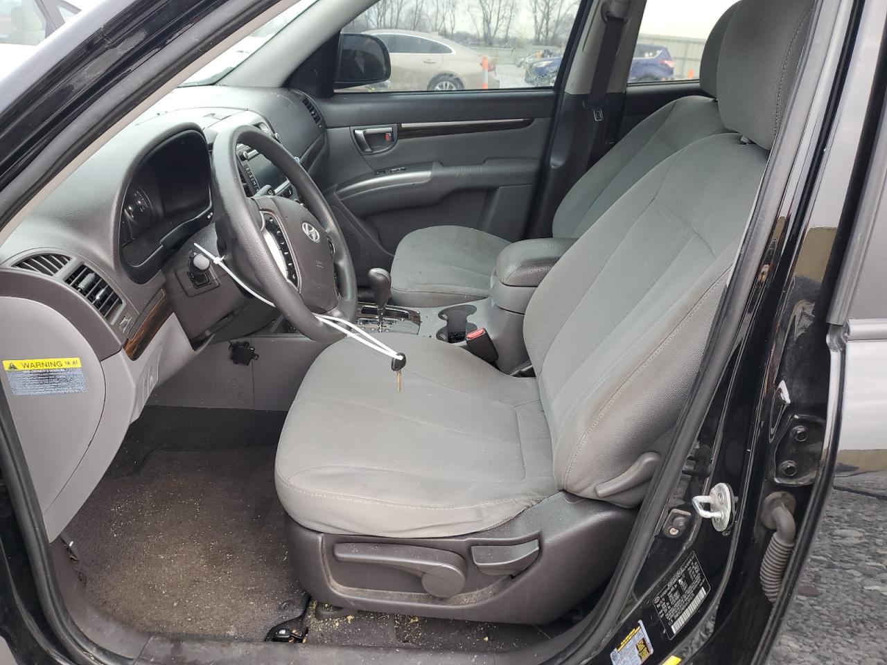 2010 Hyundai Santa Fe - Image 7