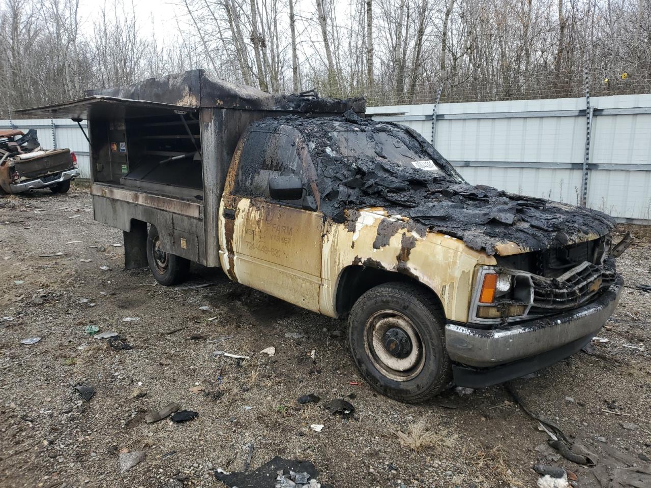 1990 Chevrolet GMT-400 - Image 4