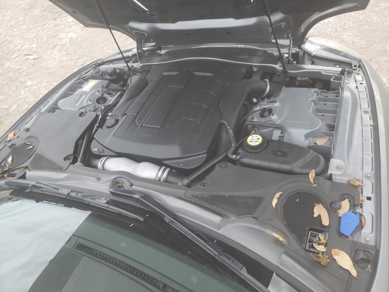 2009 Jaguar XKR - Image 11