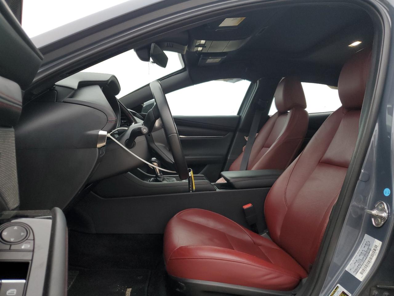 2023 Mazda 3 - Image 7