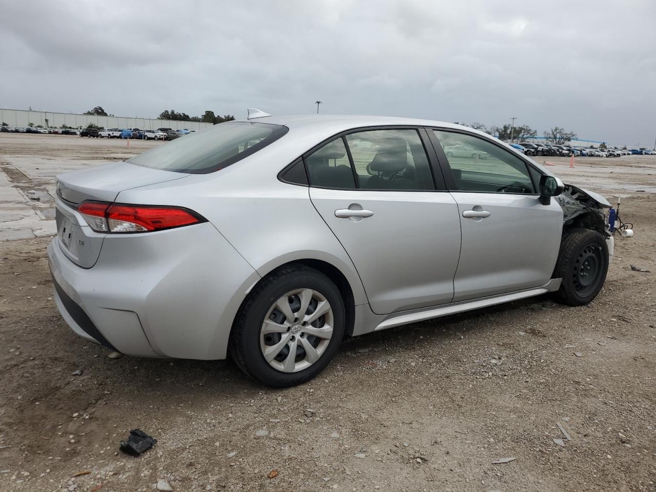 VIN JTDEPMAEXNJ221755 2022 TOYOTA COROLLA no.3