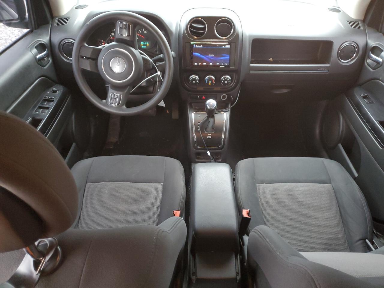 2011 Jeep Compass - Image 8