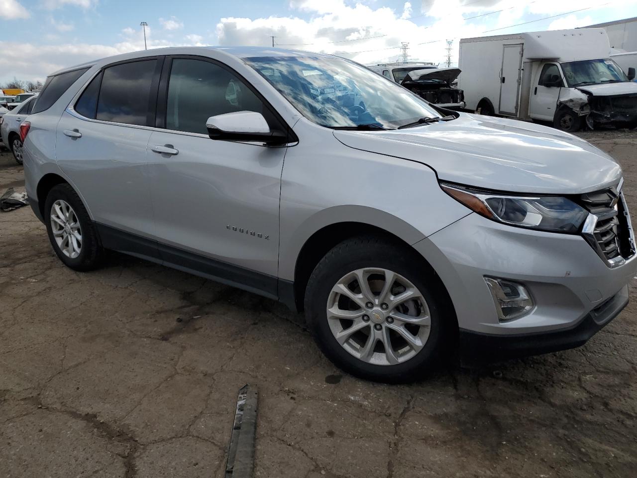 VIN 2GNAXKEV0K6173471 2019 CHEVROLET EQUINOX no.4