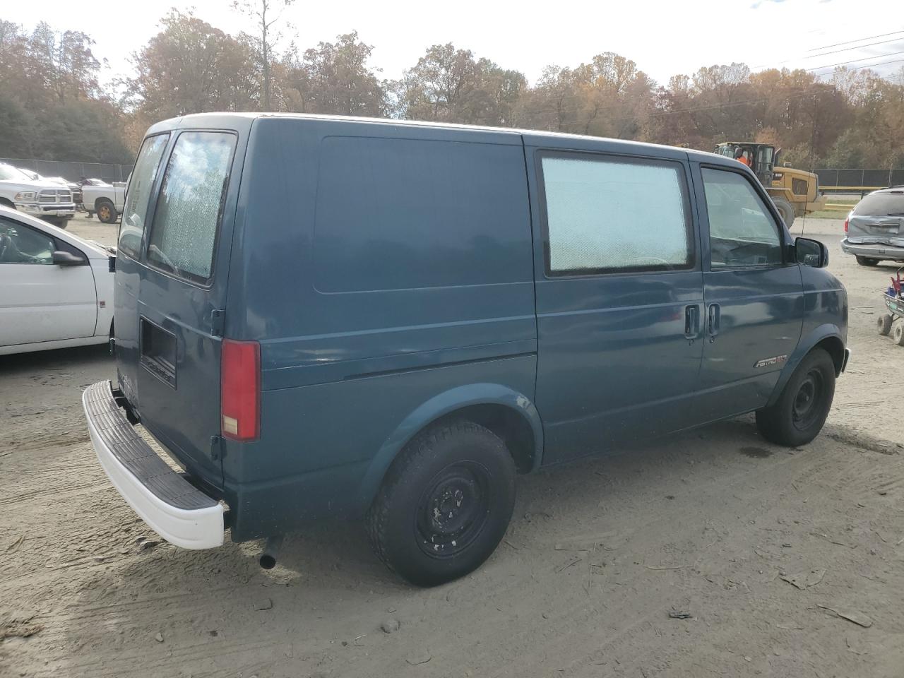 1993 Chevrolet Astro - Image 3