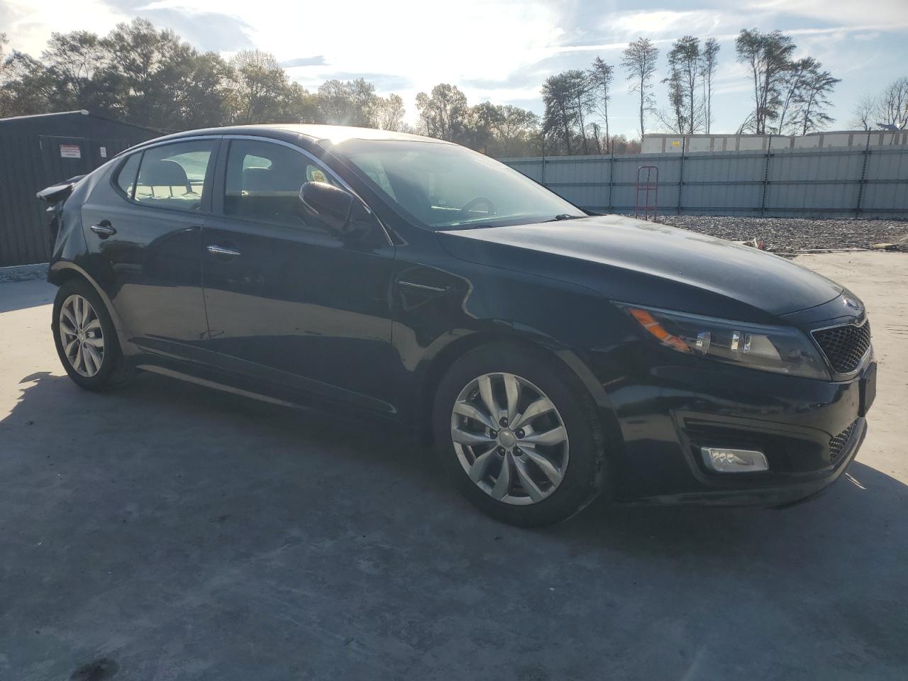 VIN 5XXGN4A71FG437340 2015 KIA OPTIMA no.4