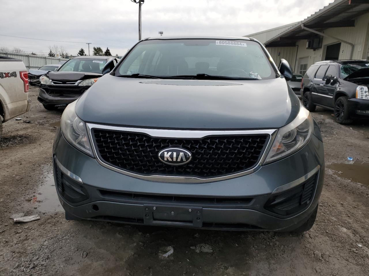 VIN KNDPB3AC0F7699570 2015 KIA SPORTAGE no.5