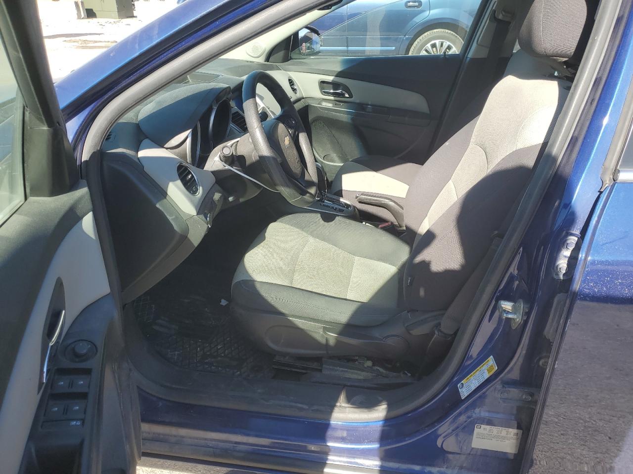 2012 Chevrolet Cruze - Image 7