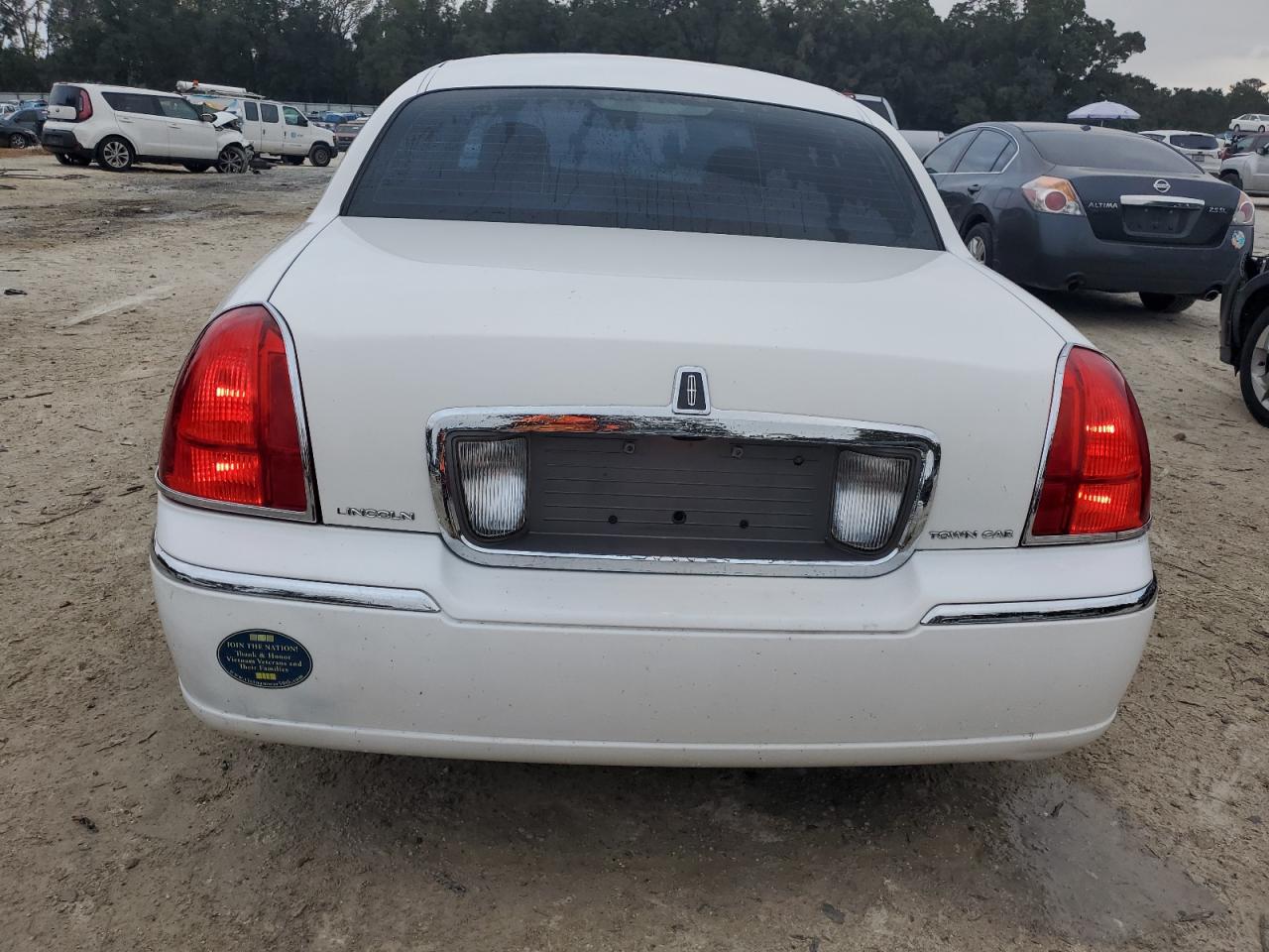 2007 Lincoln Town Car Signature Limited VIN: 1LNHM82V47Y604978 Lot: 79234054