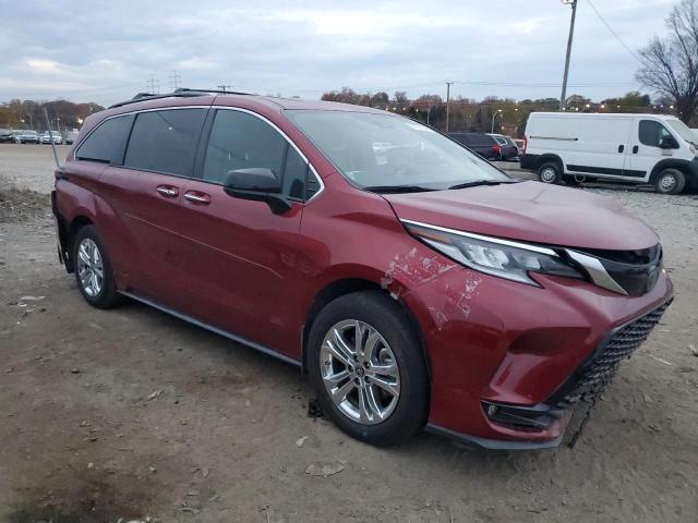  TOYOTA SIENNA 2022 Red