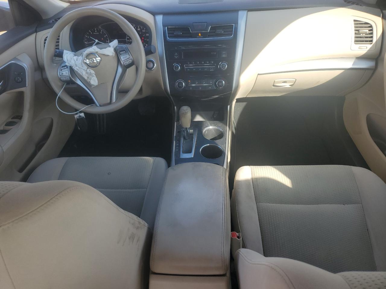 2015 Nissan Altima - Image 8