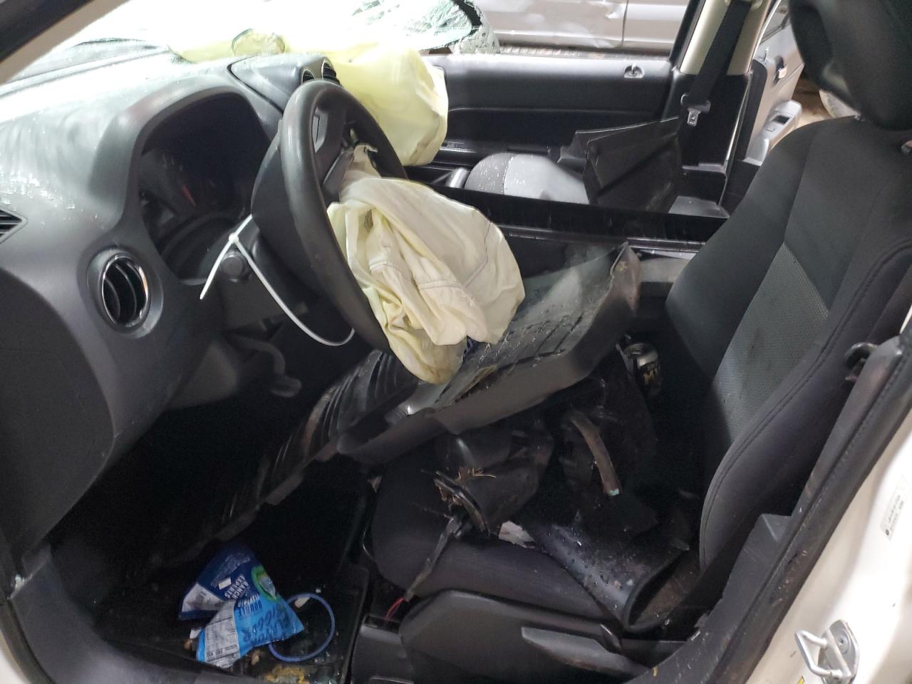 2009 Jeep Compass - Image 7