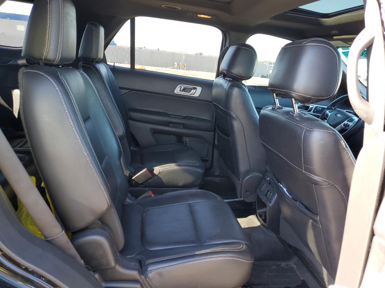 2014 Ford Explorer - Image 11