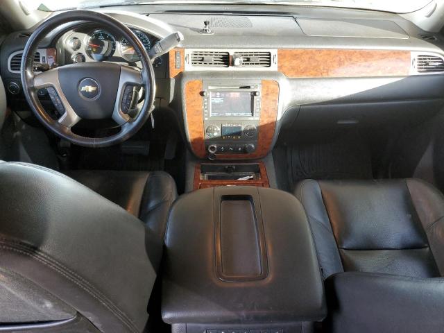 Parquets CHEVROLET SUBURBAN 2013 Czarny