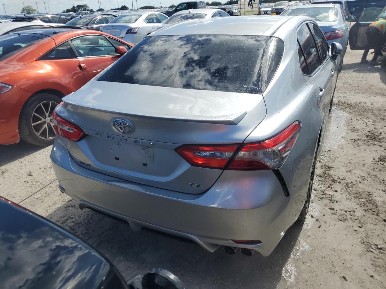 VIN JTNB11HK4J3031765 2018 TOYOTA CAMRY no.6